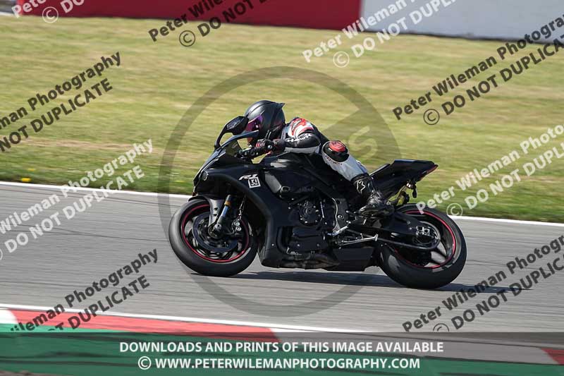 donington no limits trackday;donington park photographs;donington trackday photographs;no limits trackdays;peter wileman photography;trackday digital images;trackday photos